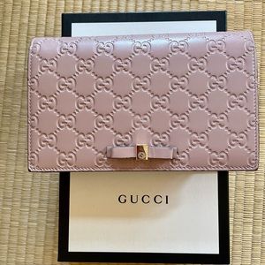 Gucci Pink Guccissimo Bow Flap Wallet on Chain